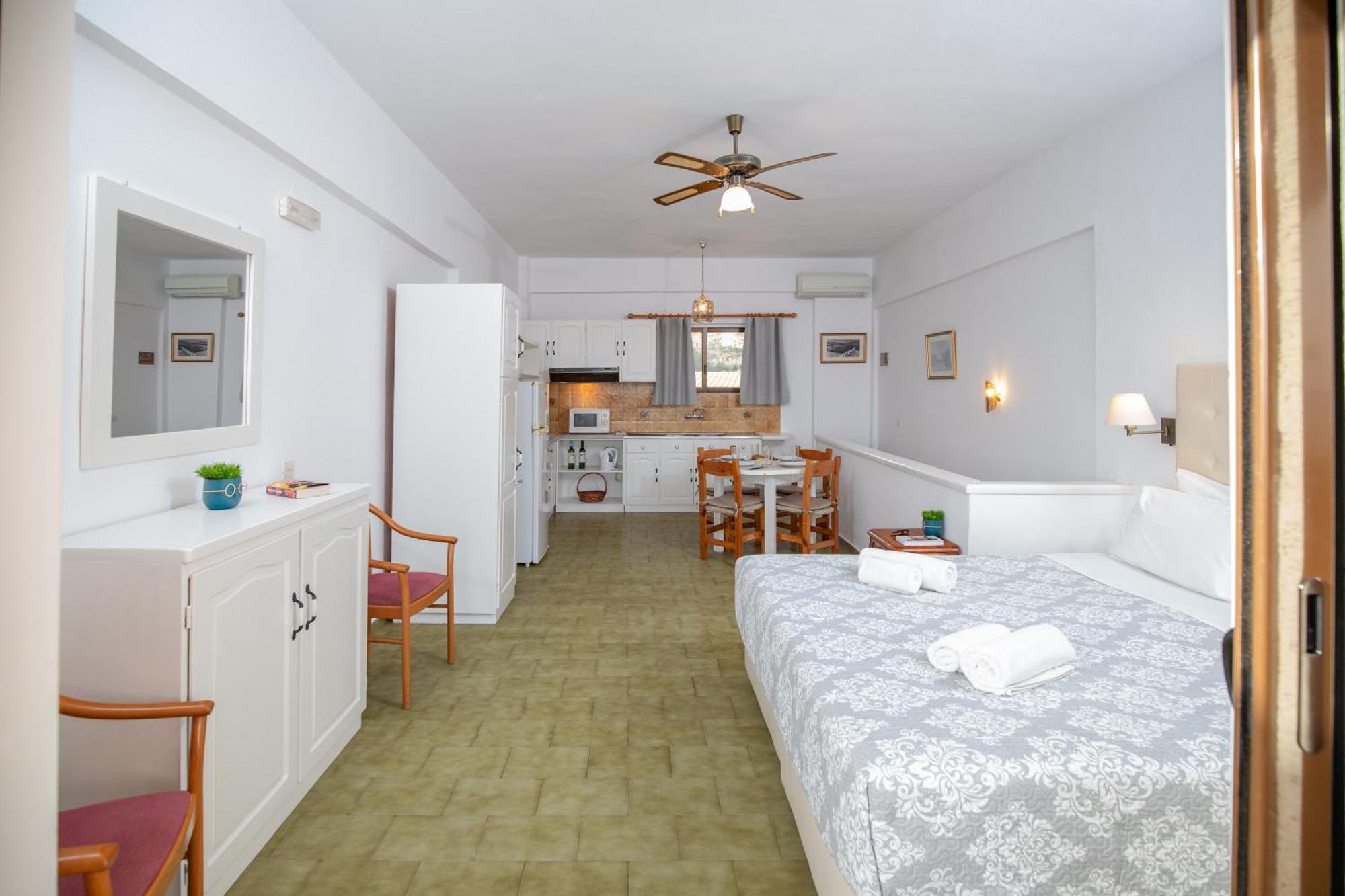 Ferma Solaris Apartments Agia Fotia  Exterior photo